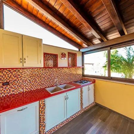 Luxury Villa Lascari
