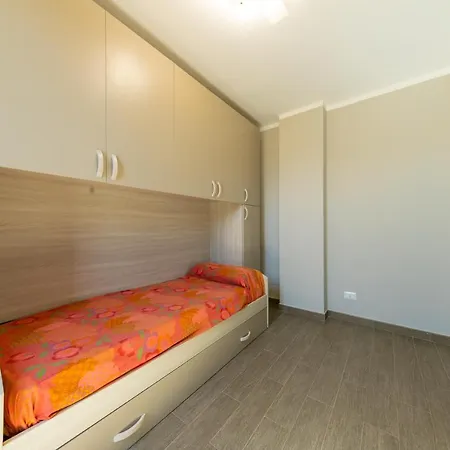 Luxury Lascari