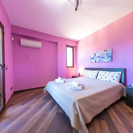 Luxury Villa Lascari